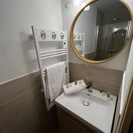 Apartment Confortable Et Proche Du Palais Des Festivals *